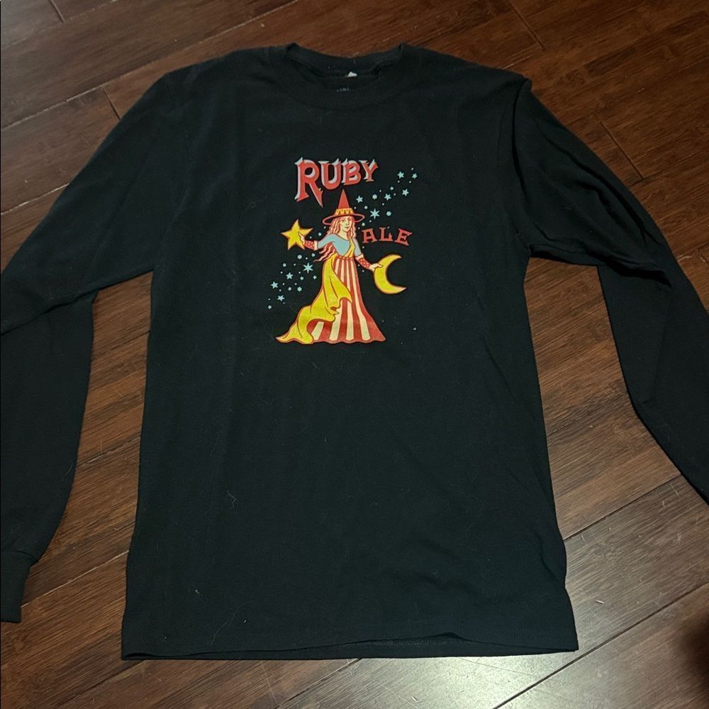 Black Long Sleeve Shirt with Ruby Ale McMenamins Shop T Shirt - LIKE NEW - Small